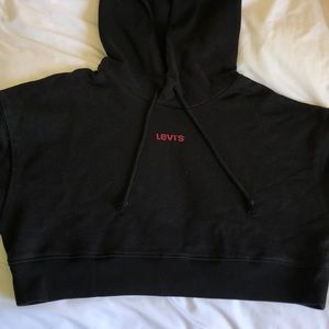 cropped levi’s hoodie
